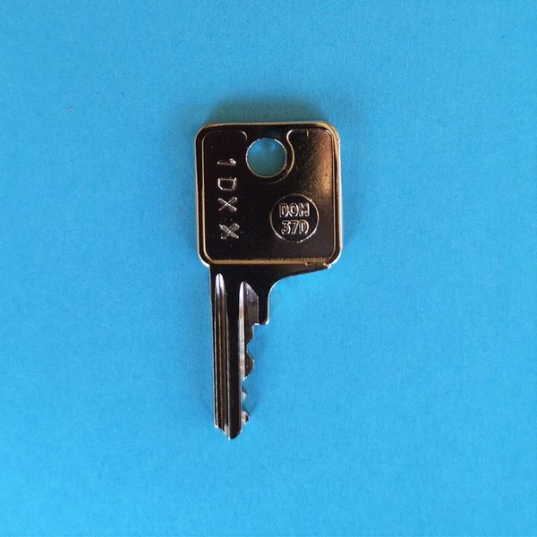 Schlüssel 1D06 für Brink und Thule Anhängerkupplungen